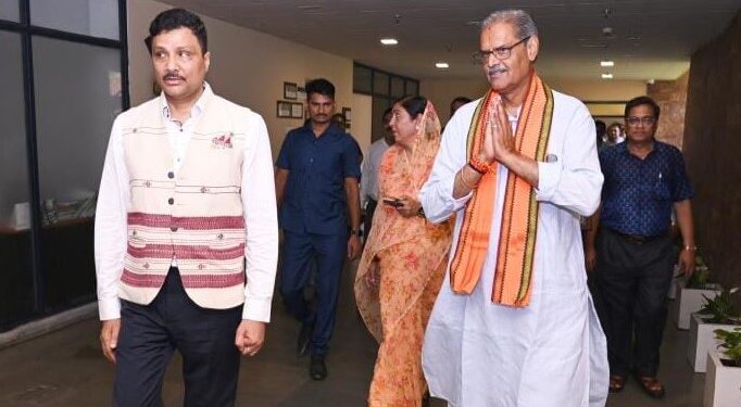 ଉପମୁଖ୍ୟମନ୍ତ୍ରୀ କନକ ବର୍ଦ୍ଧନ ସିଂହଦେଓଙ୍କ କୃଷି ଓ କୃଷକ ସଶକ୍ତୀକରଣ ବିଭାଗର ଦାୟିତ୍ୱ ଗ୍ରହଣ