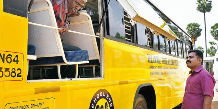 ସ୍କୁଲ୍‌ ବସରେ ଅଗ୍ନି ନିରାପତ୍ତା ନିୟମର କଡ଼ା ପାଳନ ପାଇଁ ଆରଟିଓଙ୍କୁ ପରିବହନ କମିସନରଙ୍କ ଚିଠି