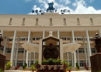 ଗୃହରୁ ଅଧିକାରୀଙ୍କୁ ନିର୍ଦ୍ଦେଶ ଦେଲେ ମନ୍ତ୍ରୀ