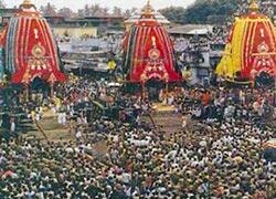 ବାଟରେ ଅଟକିଲେ ତିନି ଠାକୁର