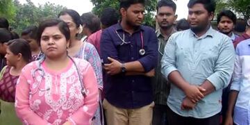 କଟକ ବଡ ମେଡିକାଲରେ ହାଉସ ସର୍ଜନ ଓ ନସିଂ ଷ୍ଟାଫ ବିବାଦ, ରୋଗୀ ହନ୍ତସନ୍ତ, ସ୍ବାସ୍ଥ୍ୟ ସେବା ବିପର୍ଯ୍ୟସ୍ତ