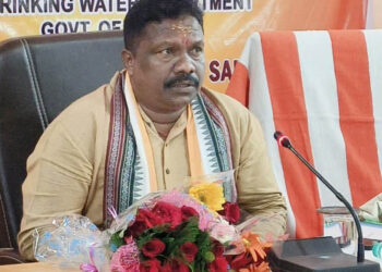 ଧାର୍ଯ୍ୟ ସମୟରେ ପ୍ରକଳ୍ପ କାର୍ଯ୍ୟ ସାରିବାକୁ ନିର୍ଦ୍ଦେଶ ଦେଲେ ଗ୍ରାମ୍ୟ ଉନ୍ନୟନ ମନ୍ତ୍ରୀ ରବିନାରାୟଣ ନାଏକ