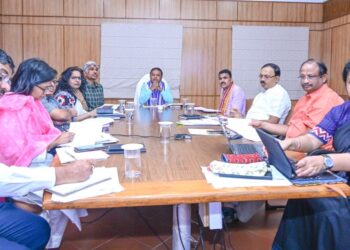 ଚଳିତ ବର୍ଷ ୧୦ ଟି ଉଚ୍ଚ ବିଦ୍ୟାଳୟକୁ ଉଚ୍ଚ ମାଧ୍ୟମିକ ବିଦ୍ୟାଳୟ କରିବା ପାଇଁ ମୁଖ୍ୟମନ୍ତ୍ରୀ ଦେଲେ ନିର୍ଦ୍ଦେଶ