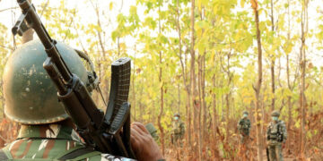 ଏନ୍‌କାଉଣ୍ଟର: ୧୨ ନକ୍ସଲ ନିହତ