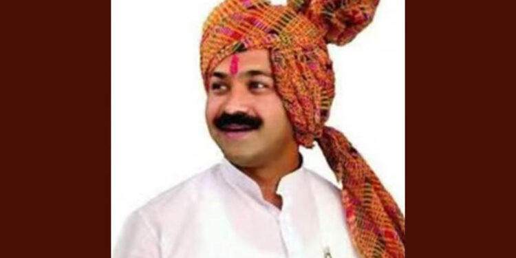 ମହାରାଷ୍ଟ୍ର ବିଜେପିକୁ ବଡ ଝଟକା, କଂଗ୍ରେସରେ ଯୋଗ ଦେଲେ ପୂର୍ବତନ ସାଂସଦ