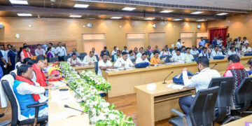 ନବ ନିର୍ବାଚିତ ସଦସ୍ୟମାନଙ୍କ ନିମନ୍ତେ “ଜ୍ଞାନ ସଂସ୍କାର କାର୍ଯ୍ୟକ୍ରମ” ଗଣତନ୍ତ୍ର ପାଇଁ ଶୁଭଙ୍କର: ମୁଖ୍ୟମନ୍ତ୍ରୀ