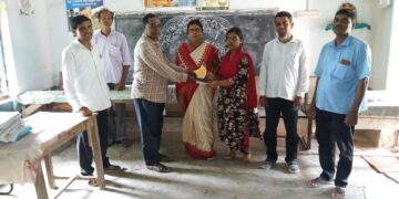 ଅଢ଼ଙ୍ଗଗଡ଼ ଉଚ୍ଚ ବାଳିକା ବିଦ୍ୟାଳୟରେ ‘ସୁଶୀଲ ସ୍ମାରକୀ ଆୱାର୍ଡ’ରେ ଛାତ୍ରୀ ସମ୍ମାନିତ