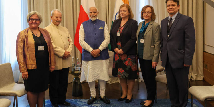 ପୋଲାଣ୍ଡର ପ୍ରମୁଖ ଭାରତବିଦ ମାନଙ୍କୁ ଭେଟିଲେ ପ୍ରଧାନମନ୍ତ୍ରୀ