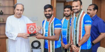 ନବୀନ ନିବାସରେ ନବୀନ ପଟ୍ଟନାୟକଙ୍କୁ ଭେଟିଲେ ଅଲିମ୍ପିକ ବିଜୟୀ ଭାରତୀୟ ହକି ଦଳ