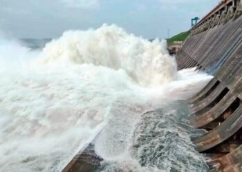 ହୀରାକୁଦ ଜଳଭଣ୍ଡାର:୧୪ ଗେଟ୍ ଖୋଲା