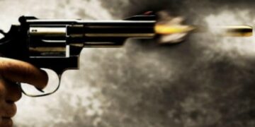 ପୁଲିସ ଉପରକୁ ଗୁଳିମାଡ଼