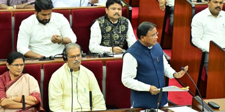 ଲାଗୁ ହେବ ସୁଭଦ୍ରା ଯୋଜନା, ଗୃହରେ ମୁଖ୍ୟମନ୍ତ୍ରୀଙ୍କ ଘୋଷଣା, ବର୍ଷକୁ ମିଳିବ ଦଶ ହଜାର