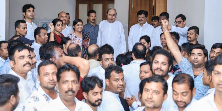 କେନ୍ଦ୍ରାପଡ଼ା ଜିଲ୍ଲାପରିଷଦ ଅଧ୍ୟକ୍ଷ ପଦ ବଜାୟ ରଖିଲା ବିଜେଡି, ନବୀନ ପଟ୍ଟନାୟକଙ୍କୁ କଲେ ସାକ୍ଷାତ