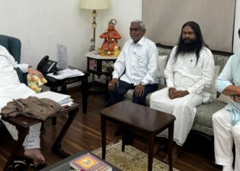 ବିଜେପିରେ ମିଶିବେ ଚମ୍ପେଇ ସୋରେନ, ଅମିତ ଶାହଙ୍କୁ କଲେ ସାକ୍ଷାତ