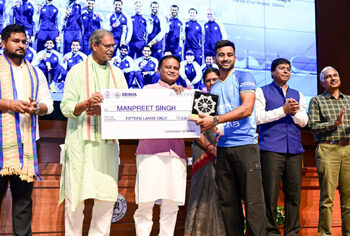 ବିଶ୍ୱ ବିଜୟୀ ଭାରତୀୟ ହକି ଦଳର ହିରୋଙ୍କୁ ଓଡ଼ିଶାରେ ଭବ୍ୟ ସମ୍ବର୍ଦ୍ଧନା