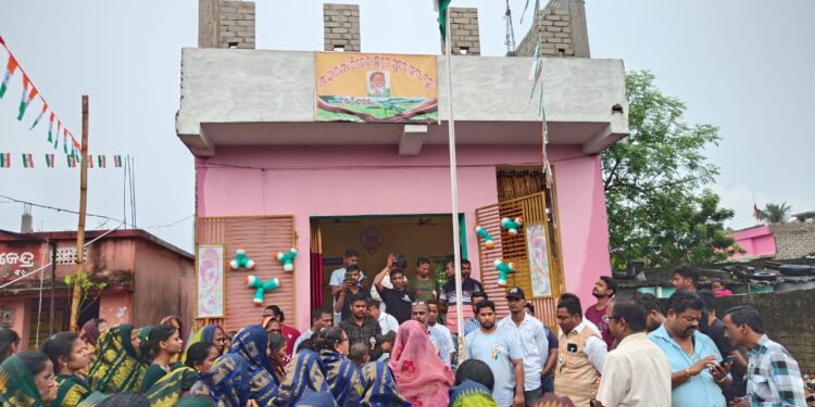 ସ୍ୱାଧୀନତା ଦିବସ ପାଳନ ଅବସରରେ ବୃକ୍ଷ ରୋପଣ