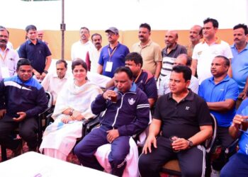 ନିଜ ଜନ୍ମମାଟିରେ ମୁଖ୍ୟମନ୍ତ୍ରୀ ମୋହନ ମାଝୀ, ମର୍ଣ୍ଣିଂ ୱାକ କଲେ, ଲୋକଙ୍କ ସହିତ ଚା ପିଇଲେ