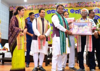 କେନ୍ଦୁଝର ଜିଲ୍ଲା ଅବସରପ୍ରାପ୍ତ ସରକାରୀ କର୍ମଚାରୀ ସଂଘର ରଜତ ଜୟନ୍ତୀ ଉତ୍ସବରେ ଯୋଗଦେଲେ ମୁଖ୍ୟମନ୍ତ୍ରୀ