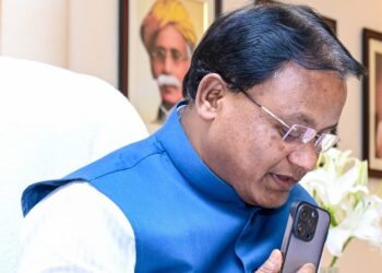 ଭରତପୁର ଥାନା ନିର୍ଯ୍ୟାତନା ଘଟଣା: ମୁଖ୍ୟମନ୍ତ୍ରୀଙ୍କୁ ଭେଟିଲେ ପିଡିତା ଏବଂ ତାଙ୍କ ପରିବାର