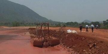 ଭୁଶୁଡିଲା ବେଦାନ୍ତ କମ୍ପାନୀର ରେଡ୍ ମଡ୍ ପଣ୍ଡ