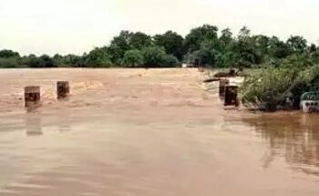 ବିପଦସଙ୍କେତ ଉପରେ ସୁବର୍ଣ୍ଣରେଖା
