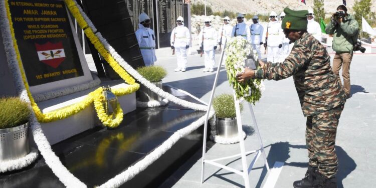 ଲଦାଖର ସିଆଚେନ୍ ବେସ୍ କ୍ୟାମ୍ପ ପରିଦର୍ଶନ କଲେ ରାଷ୍ଟ୍ରପତି ଦ୍ରୌପଦୀ ମୁର୍ମୁ