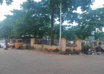 ଶହୀଦନଗର ହାଟ ନିକଟସ୍ଥ ମଲ୍ଟି ଲେବଲ କାର ପାର୍କିଂରେ ଜନତାଙ୍କୁ ଶୋଷଣ