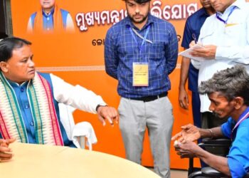 ଛଅ ସପ୍ତାହ ପରେ ଆଜି ଖୋଲିଲା ଅଭିଯୋଗ ପ୍ରକୋଷ୍ଠ: ମୁଖ୍ୟମନ୍ତ୍ରୀ ଶୁଣିଲେ ହଜାରେ ଲୋକଙ୍କ ଗୁହାରୀ
