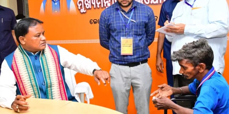 ଛଅ ସପ୍ତାହ ପରେ ଆଜି ଖୋଲିଲା ଅଭିଯୋଗ ପ୍ରକୋଷ୍ଠ: ମୁଖ୍ୟମନ୍ତ୍ରୀ ଶୁଣିଲେ ହଜାରେ ଲୋକଙ୍କ ଗୁହାରୀ