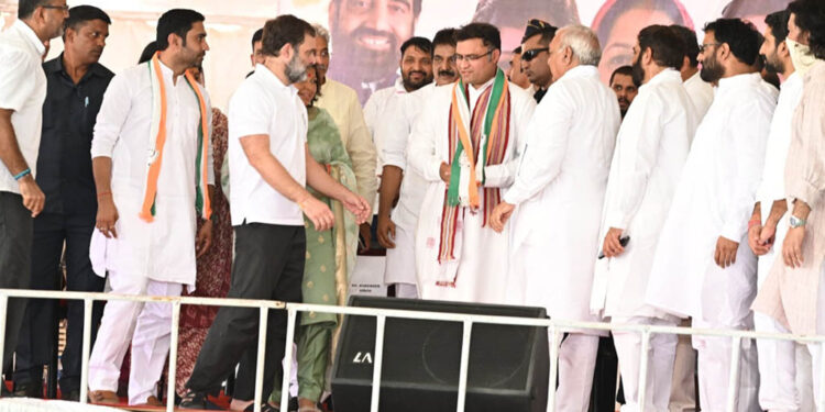 ହରିୟାଣାରେ ବିଜେପିକୁ ବଡ ଝଟକା, ପୁଣି କଂଗ୍ରେସକୁ ଫେରିଲେ ଅଶୋକ ତନୱର