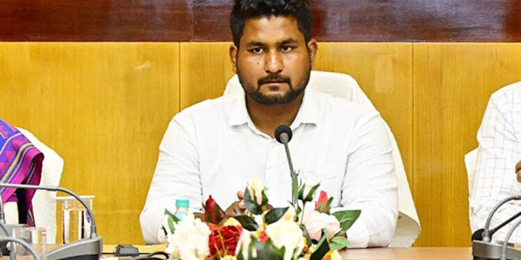 ରାଜ୍ୟ ସରକାରଙ୍କ ନିଷ୍ପତ୍ତି: ବିଭିନ୍ନ ଜିଲ୍ଲାରେ ସ୍ଥାପିତ ହେବ ବରପୁତ୍ରମାନଙ୍କର ପ୍ରତିମୂର୍ତ୍ତି