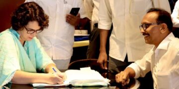 ୱାୟନାଡରୁ ନାମାଙ୍କନପତ୍ର ଦାଖଲ କଲେ ପ୍ରିୟଙ୍କା