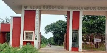 ରାଗିଂ: ୧୭ ଛାତ୍ରଙ୍କ ବିରୋଧରେ କାର୍ୟ୍ୟାନୁଷ୍ଠାନ