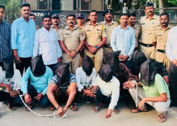 ୨୧ ବାଂଲାଦେଶୀ ନାଗରିକ ଗିରଫ: ନକଲି ଆଧାର, ଭୋଟର ଏବଂ ପାନ୍ କାର୍ଡ ଜବତ