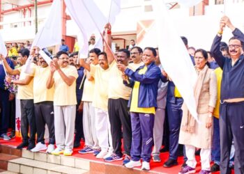 ରାଷ୍ଟ୍ରୀୟ ଏକତା ଦିବସରେ, ‘ଏକତା ଦୌଡ’ ର ଫ୍ଲାଗ୍ ଅଫ କଲେ ମୁଖ୍ୟମନ୍ତ୍ରୀ ମୋହନ ମାଝୀ