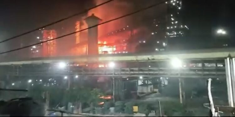 ଜିନ୍ଦଲ ପ୍ଲାଣ୍ଟରେ ବିସ୍ଫୋରଣ, ନିଆଁ ଆୟତାଧିନ