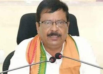 ରାଜସ୍ୱମନ୍ତ୍ରୀଙ୍କ ସୂଚନା: ଶିଳ୍ପ ଭିତ୍ତିଭୂମି,ପରିବେଶ ସୁରକ୍ଷା ନେଇ ଖୁବ୍‌ଶୀଘ୍ର ମାର୍ଗଦର୍ଶିକା