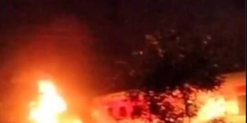 ବାଗ୍‌ମତୀ ଏକ୍ସପ୍ରେସ୍ ଦୁର୍ଘଟଣାଗ୍ରସ୍ତ: ଜଳିଗଲା କିଛି ବଗି, ଯାତ୍ରୀ ସୁରକ୍ଷିତ