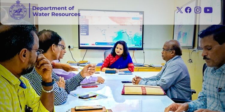 ବାତ୍ୟା ପରେ ସ୍ଥିତି ସମୀକ୍ଷା କଲେ ଉନ୍ନୟନ କମିଶନର ଅନୁ ଗର୍ଗ