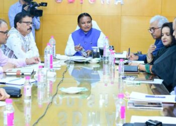 ବାତ୍ୟା ଦାନା ସମୀକ୍ଷା, ନଭେମ୍ବର ୨ ସୁଦ୍ଧା କ୍ଷୟକ୍ଷତି ରିପୋର୍ଟ ଦେବାକୁ ମୁଖ୍ୟମନ୍ତ୍ରୀଙ୍କ ନିର୍ଦ୍ଦେଶ