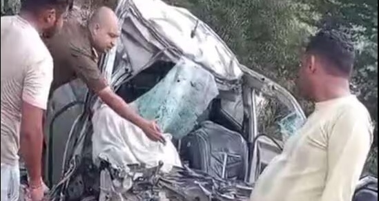 ସଡ଼କ ଦୁର୍ଘଟଣା: ଗୋଟିଏ ପରିବାରର ୫ ମୃତ