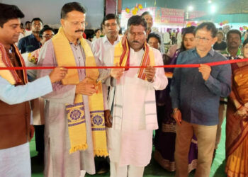 ‘ବିକଶିତ ଭାରତ ୨୦୪୭’ ଫଟୋଚିତ୍ର ପ୍ରଦର୍ଶନୀ ଉଦଘାଟିତ