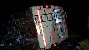 କେନ୍ଦୁଘାଟିରେ ଓଲଟିଲା ଟ୍ରାଭଲର୍‌; ଜଣେ ମୃତ, ୧୧ ଆହତ