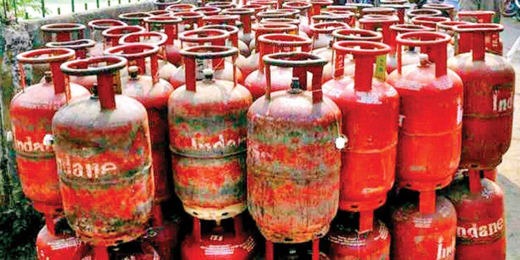 ମହଙ୍ଗା ହେଲା ଏଲପିଜି ସିଲିଣ୍ଡରର ମୂଲ୍ୟ