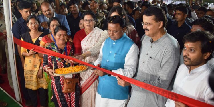 ଐତିହାସିକ କଟକ ବାଲିଯାତ୍ର ଉଦ୍‌ଘାଟିତ: ଅନ୍ତର୍ଜାତୀୟ ମହୋତ୍ସବର ମାନ୍ୟତା ପାଇଁ ଉଦ୍ୟମ କରାଯିବ- ମୁଖ୍ୟମନ୍ତ୍ରୀ