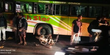 ଚୌଧୁରୀ ଯାତ୍ରୀବାହି ବସକୁ ଓଭରଟେକ୍‌ କରି ଦୁଇ ବାଇକ ମୁହାଁମୁହିଁ ଧକ୍କା, ୨ ମୃତ