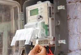 ଟାଟା ପାୱାରର ସ୍ମାର୍ଟ ମିଟର ଲଗାଇବା ବିରୋଧରେ ଆନ୍ଦୋଳନ