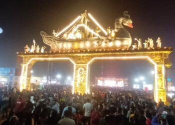 ଐତିହାସିକ କଟକ ବାଲିଯାତ୍ରା ଉଦ୍‌ଯାପିତ: ଓଡ଼ିଶା ପ୍ରଦେଶ ଅନନ୍ୟ ସଂସ୍କୃତିର ପରିଚୟ ନେଇ ବଞ୍ଚିଛି: ଆଇନ ମନ୍ତ୍ରୀ