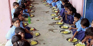 ମଧ୍ୟାହ୍ନ ଭୋଜନ ଖାଇ ୩୦ ରୁ ଉର୍ଦ୍ଧ୍ବ ଛାତ୍ରଛାତ୍ରୀ ଅସୁସ୍ଥ 