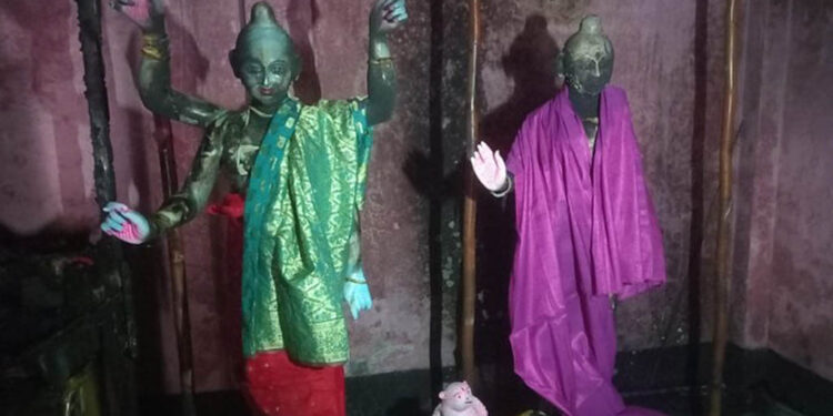 ବାଂଲାଦେଶରେ ପୁଣି ଇସ୍କନ୍ ମନ୍ଦିର ଉପରେ ଆକ୍ରମଣ: ମୂର୍ତ୍ତି ଭଙ୍ଗାରୁଜା ପରେ ନିଆଁ ଲଗାଇଲେ କଟ୍ଟରବାଦୀ